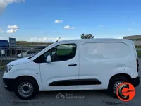 Usata Opel Combo 102 CV (75 kW) 2019 Bianco pastello Monovolume