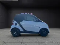 Usata Smart ForTwo Cabrio Pulse 54 CV (39 kW) 2010 Bianco Cabrio