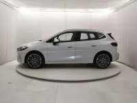 Usata BMW 220 Active Tourer Luxury Line 170 CV (125 kW) 2022 Mineral white Monovolume