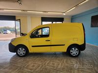Usata Renault Kangoo 110 CV (80 kW) 2019 Giallo Monovolume