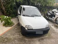 Usata Fiat 600 54 CV (39 kW) 2003 Bianco Berlina