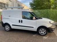 Usata Fiat Doblò 120 CV (88 kW) 2021 Bianco Monovolume
