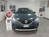 Usata Renault Captur Equilibre 100 CV (73 kW) 2021 Grigio SUV