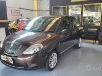 Usata Lancia Ypsilon 69 CV (50 kW) 2011 Marrone Utilitaria