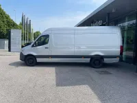 Usata Mercedes Sprinter 190 CV (139 kW) 2022 Argento iridium met. Furgone