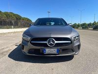 Usata Mercedes A180 Business 116 CV (85 kW) 2019 Grigio Berlina