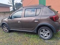 Usata Dacia Sandero Stepway 90 CV (66 kW) 2017 Marrone Berlina