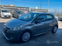 Usata Peugeot 208 91 CV (66 kW) 2014 Marrone Utilitaria