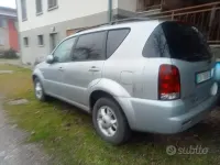 Usata SsangYong Rexton 165 CV (121 kW) 2005 Grigio SUV