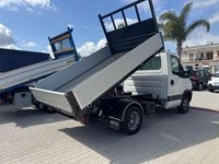 Usata Iveco 35.12 120 CV (88 kW) 2009 Bianco Furgone