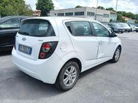 Usata Chevrolet Aveo 75 CV (55 kW) 2013 Bianco Berlina