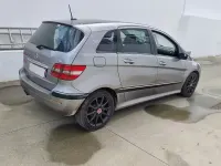 Usata Mercedes B200 140 CV (102 kW) 2007 Grigio Monovolume