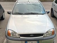 Usata Ford Fiesta 75 CV (55 kW) 2000 Grigio Berlina