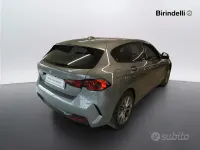 Nuova BMW 118 150 CV (110 kW) 2025 Skyscraper grey metallic Utilitaria
