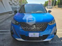 Usata Peugeot 2008 GT 131 CV (96 kW) 2021 Verde SUV
