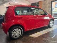 Usata VW up! Move 68 CV (50 kW) 2014 Rosso Utilitaria