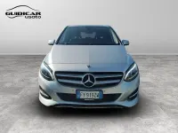 Begagnad Mercedes B200 136 HK (100 kW) 2019 Silver Minibuss