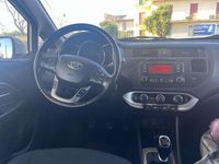 Usata Kia Rio EX 75 CV (55 kW) 2013 Berlina