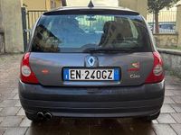 Usata Renault Clio II 54 CV (39 kW) 2006 Grigio Utilitaria