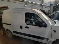 Usata Renault Kangoo 105 CV (77 kW) 2001 Bianco Utilitaria