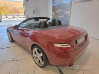Usata Mercedes SLK200 Premium 184 CV (135 kW) 2011 Rosso Cabrio