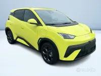 Nuova BYD Dolphin Surf Comfort 2026 Verde Utilitaria