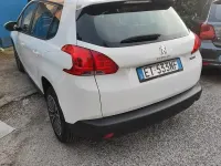 Usata Peugeot 2008 Active 68 CV (50 kW) 2014 Bianco SUV
