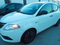 Usata Lancia Ypsilon 69 CV (50 kW) 2019 Bianco Utilitaria