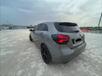 Usata Mercedes A180 109 CV (80 kW) 2016 Grigio Berlina