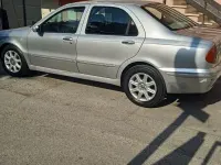 Usata Lancia Lybra 116 CV (85 kW) 2001 Grigio Berlina