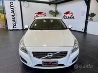 Usata Volvo V60 Momentum 163 CV (119 kW) 2011 Bianco Station wagon