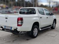 Usata Mitsubishi L200 Invite 150 CV (110 kW) 2023 Bianco Pick-up
