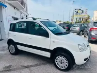 Usata Fiat Panda 4x4 Climbing 69 CV (50 kW) 2012 Bianco Utilitaria