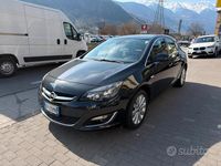 Usata Opel Astra Cosmo 120 CV (88 kW) 2013 Nero Berlina