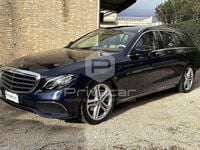 Usata Mercedes E220 Premium Plus 194 CV (142 kW) 2017 Blu Station wagon