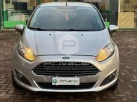 Usata Ford Fiesta 75 CV (55 kW) 2015 Bianco Utilitaria