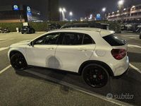 Usata Mercedes GLA200 136 CV (100 kW) 2016 Bianco SUV
