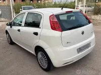 Usata Fiat Grande Punto S 75 CV (55 kW) 2011 Bianco Utilitaria