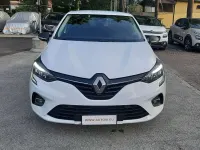 Usata Renault Clio V 101 CV (74 kW) 2022 Bianco Berlina
