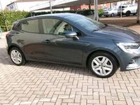 Usata Renault Clio V Business 90 CV (66 kW) 2022 Grigio Berlina