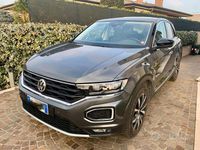 Usata VW T-Roc Style 116 CV (85 kW) 2018 Grigio SUV
