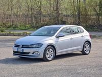 Usata VW Polo Sport 80 CV (58 kW) 2019 Grigio Utilitaria