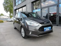 Usata Ford B-MAX Titanium 87 CV (63 kW) 2017 Gray Monovolume