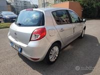 Usata Renault Clio II 72 CV (52 kW) 2010 Grigio Berlina