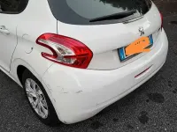 Usata Peugeot 208 Allure 82 CV (60 kW) 2014 Bianco Utilitaria