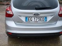 Usata Ford Focus 100 CV (73 kW) 2010 Grigio Berlina