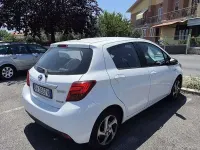 Usata Toyota Yaris Hybrid Active 75 CV (55 kW) 2017 Berlina