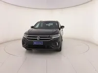 Usata VW T-Roc R-line 150 CV (110 kW) 2024 Deep black perlato SUV