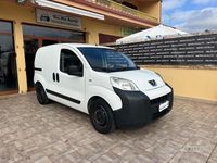 Usata Peugeot Bipper 75 CV (55 kW) 2014 Bianco Monovolume