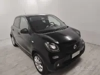 Usata Smart ForFour Prime 71 CV (52 kW) 2018 Nero Utilitaria